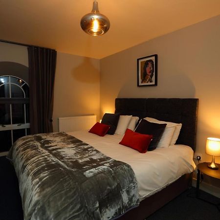 The Poppy Fields Abode Apartment ริล ภายนอก รูปภาพ