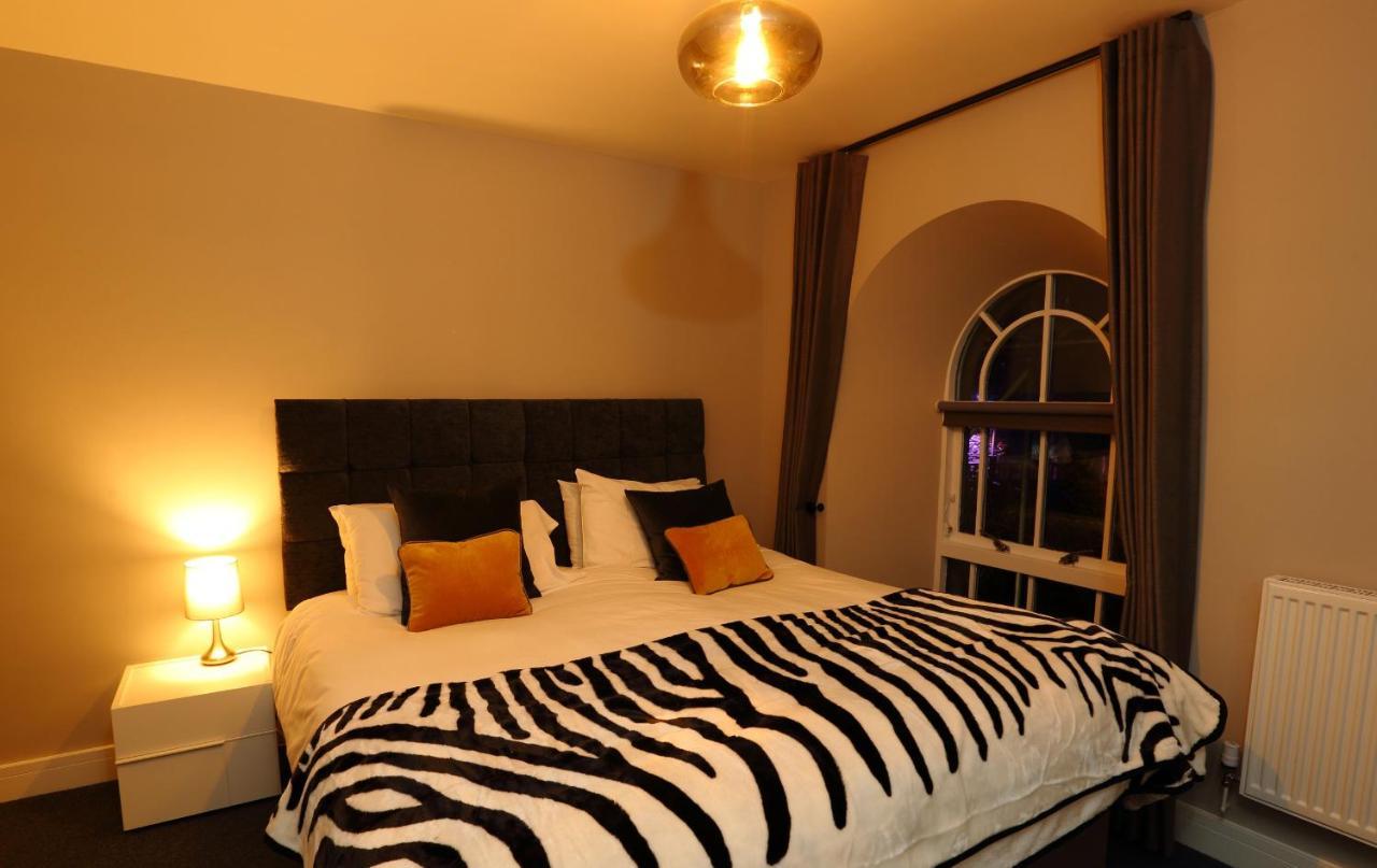 The Poppy Fields Abode Apartment ริล ภายนอก รูปภาพ